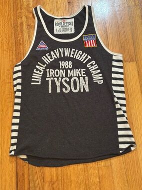 Roots of Fight Mike Tyson 1988 "Lineal Heavyweight Champ"SZ L  (j6)